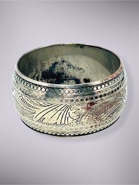 Vintage Boho Etched Silver Plated Hollow Bangle Bracelet Heart Vent Holes